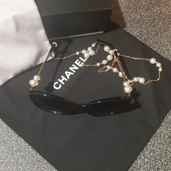 Chanel Sunglasses - Picture 12 of 16